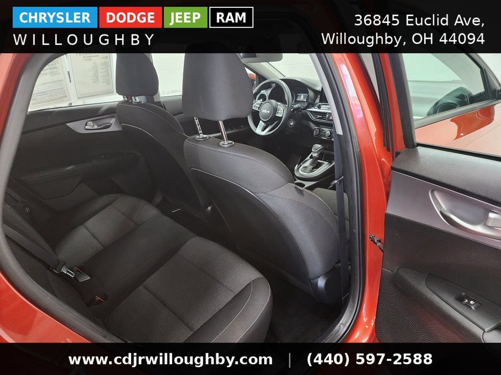 Used 2022 Kia Forte LXS FWD image 31