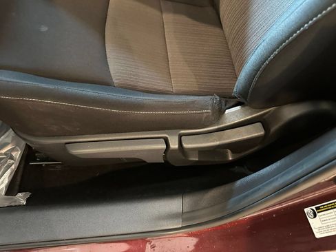 Used 2025 Nissan Sentra SV FWD image 22