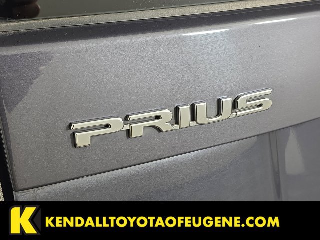Used 2012 Toyota Prius Three w/ Solar Roof Pkg FWD image 11