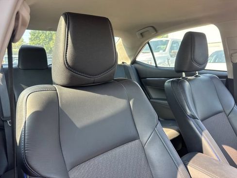 Used 2017 Toyota Corolla SE w/ Carpet Mat Package (TMS) FWD image 23