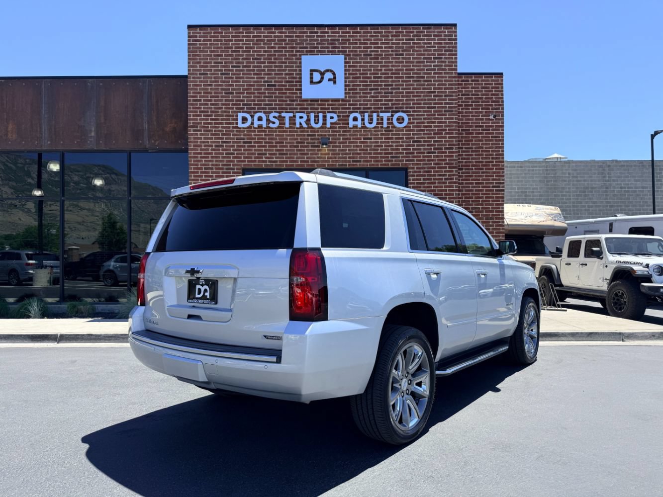 Used 2018 Chevrolet Tahoe Premier AWD/4WD image 8