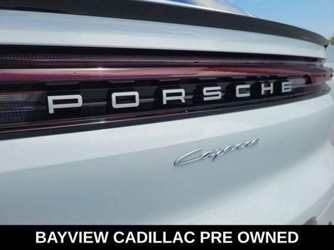 Used 2025 Porsche Cayenne Coupe AWD/4WD image 11