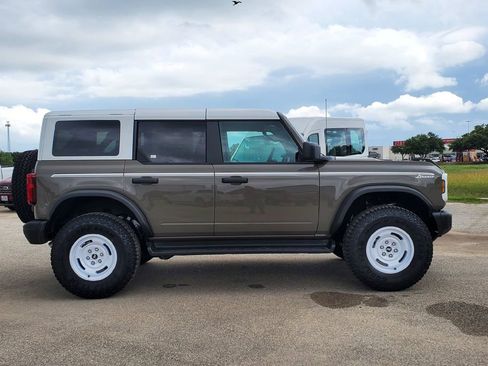New 2026 Ford Bronco Heritage Edition AWD/4WD image 21