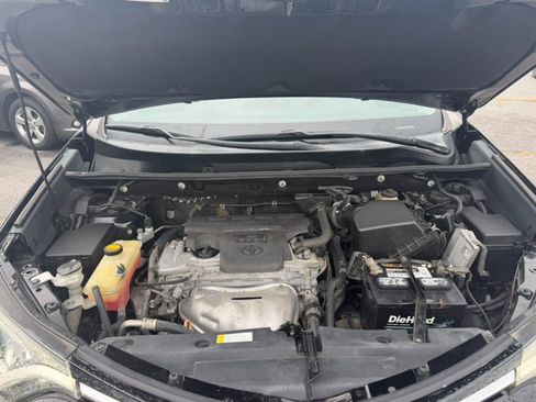 Used 2017 Toyota RAV4 XLE FWD image 37