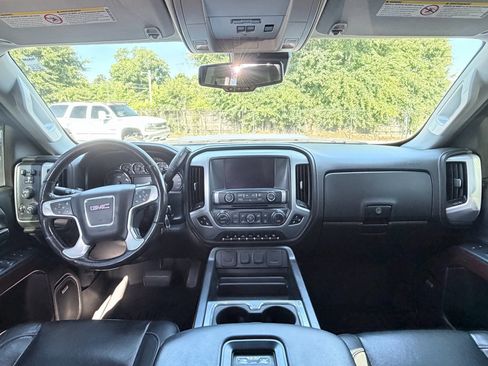 Used 2018 GMC Sierra 2500 SLT w/ Driver Alert Package AWD/4WD image 13