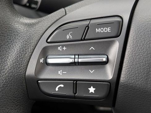Used 2023 Hyundai Kona SE AWD/4WD image 26