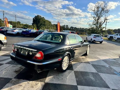Used 2007 Jaguar XJ8 L image 6