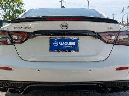 Certified 2023 Nissan Maxima SR w/ Sport Mat Group FWD image 7