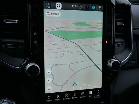 Used 2025 RAM 1500 Laramie image 33