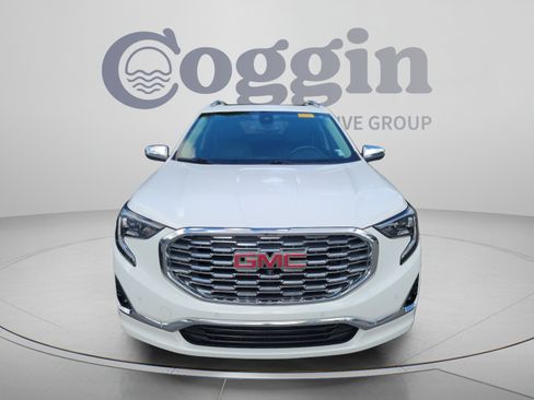 Used 2019 GMC Terrain Denali w/ Advanced Safety Package AWD/4WD image 7
