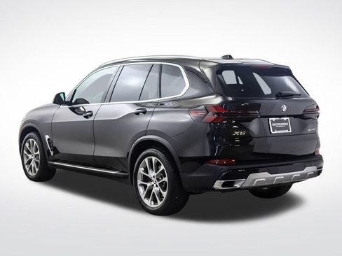 Certified 2026 BMW X5 xDrive40i AWD/4WD image 3