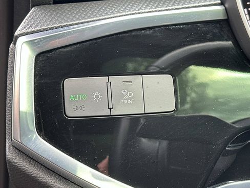 Used 2023 Audi Q3 2.0T Premium w/ Black Optic Sport Package AWD/4WD image 28