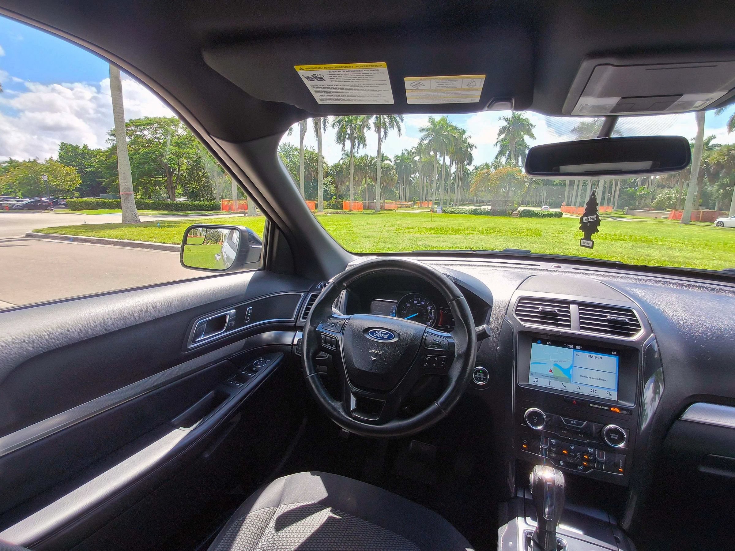 Used 2018 Ford Explorer XLT w/ Equipment Group 201A FWD image 10