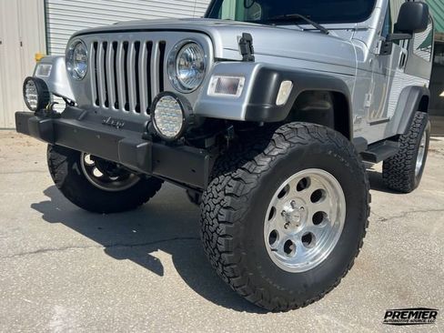Used 2005 Jeep Wrangler Unlimited image 43