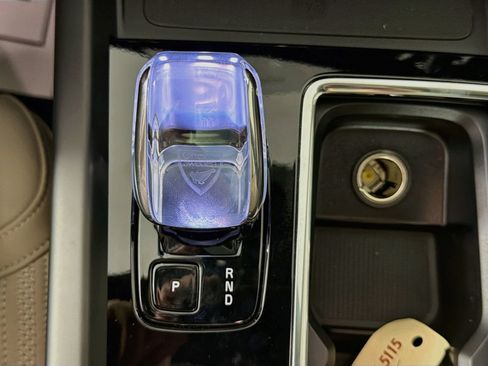 New 2027 Volvo XC60 B5 Plus AWD/4WD image 16