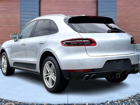 Used 2015 Porsche Macan S image 2