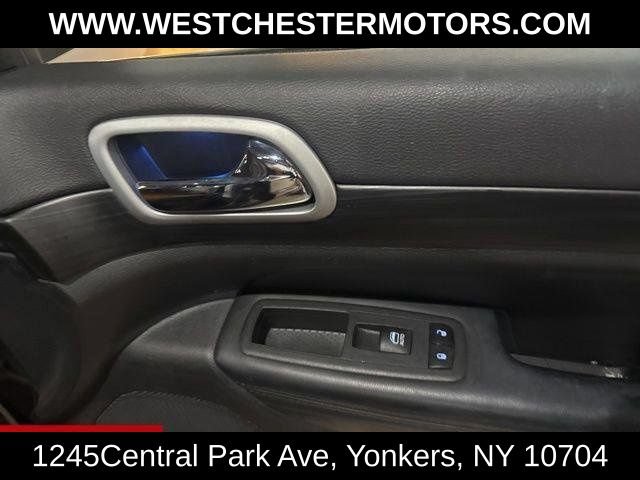 Used 2021 Jeep Grand Cherokee Laredo AWD/4WD image 14
