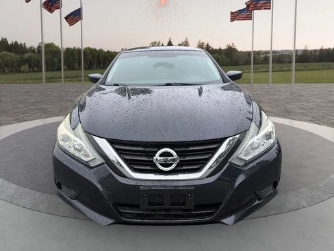 Used 2017 Nissan Altima 2.5 S FWD image 8
