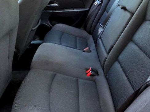 Used 2015 Chevrolet Cruze LT image 13