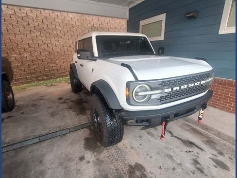Used 2025 Ford Bronco Badlands AWD/4WD image 1