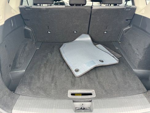 Used 2023 Nissan Rogue SV AWD/4WD image 16