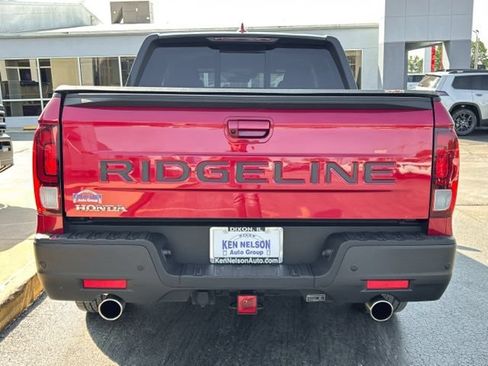 Used 2025 Honda Ridgeline Black Edition image 8