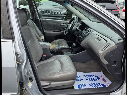 Used 2001 Honda Accord EX image 11