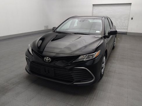 Used 2021 Toyota Camry LE FWD image 15