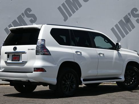 Used 2022 Lexus GX 460 Premium w/ Premium Package AWD/4WD image 5