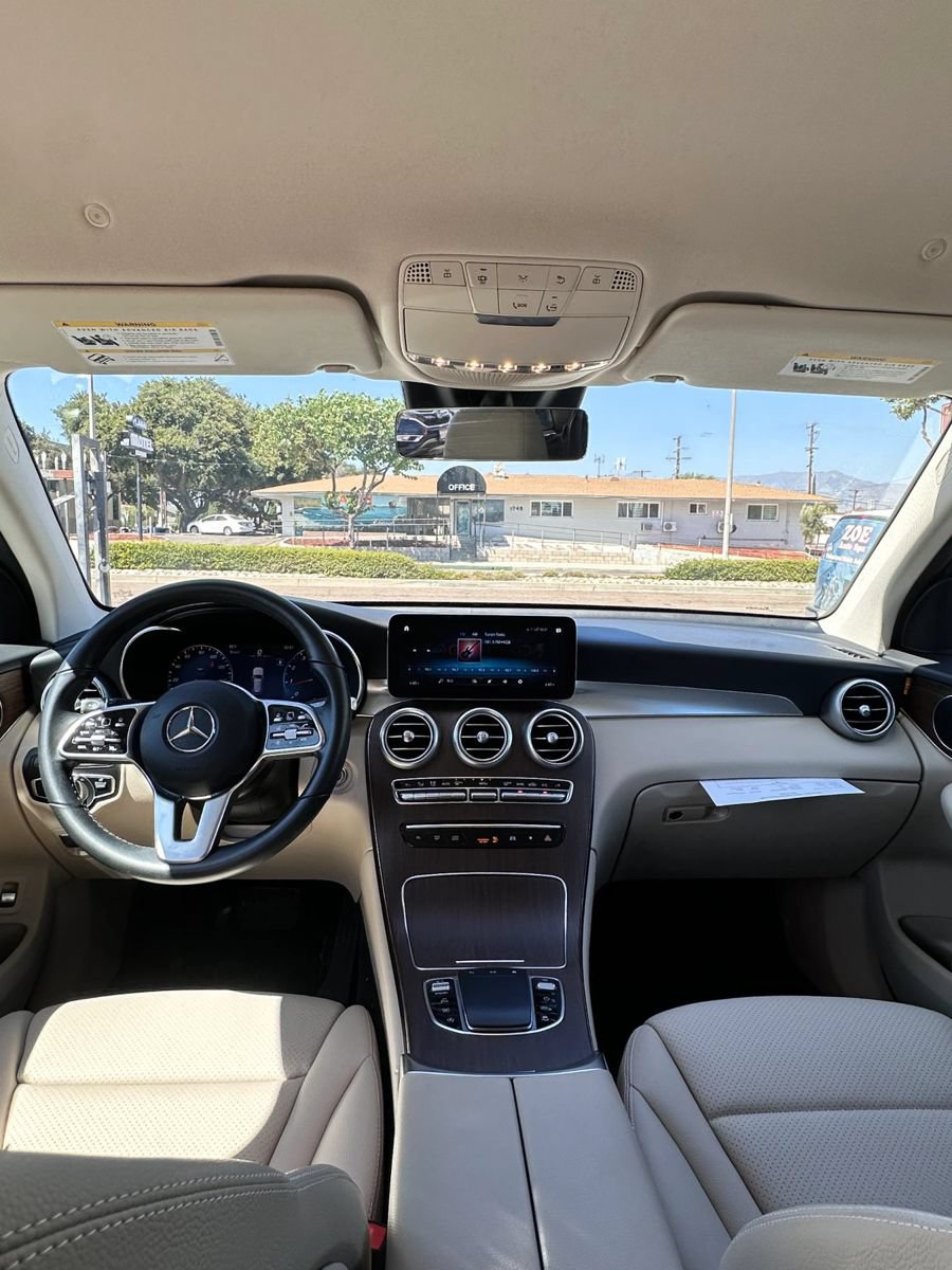 Used 2022 Mercedes-Benz GLC 300 image 12
