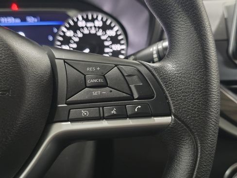 Used 2024 Nissan Altima 2.5 SV image 29