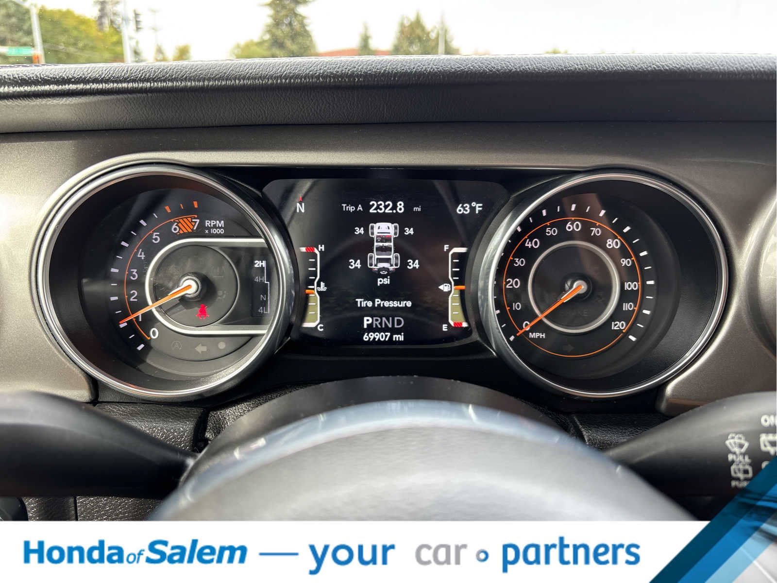 Used 2020 Jeep Wrangler Unlimited Sahara AWD/4WD image 18