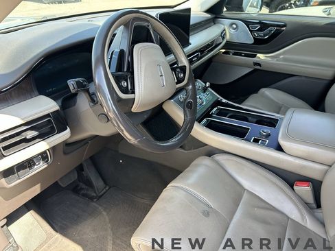 Used 2020 Lincoln Aviator Reserve w/ Equipment Group 202A AWD/4WD image 11
