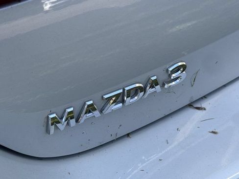 Used 2024 MAZDA MAZDA3 s FWD image 10