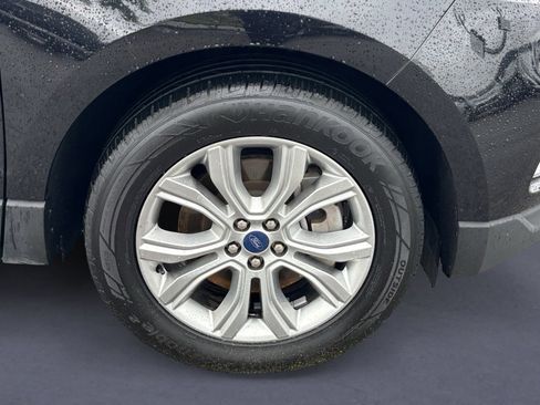 Used 2023 Ford Edge Titanium w/ Cargo Accessory Package AWD/4WD image 9