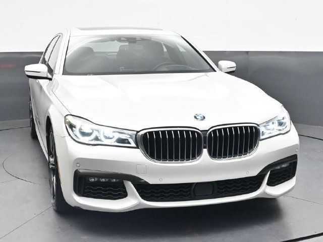 Used 2019 BMW 750i xDrive w/ Executive Package AWD/4WD image 11