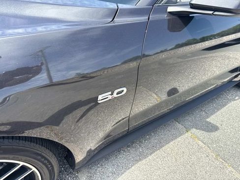 Used 2022 Ford Mustang GT Premium RWD image 13