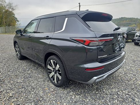 New 2025 Mitsubishi Outlander SEL image 6