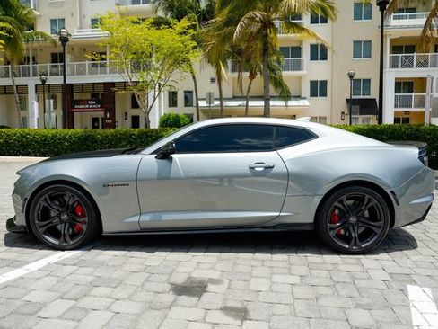 Used 2023 Chevrolet Camaro SS RWD image 15