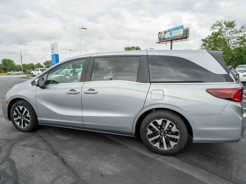 Used 2025 Honda Odyssey EX-L image 4