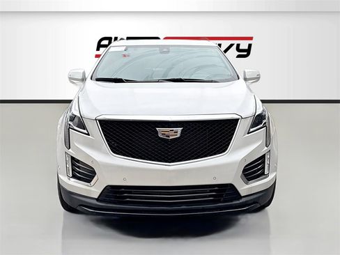 Used 2022 Cadillac XT5 Sportv w/ Technology Package image 2