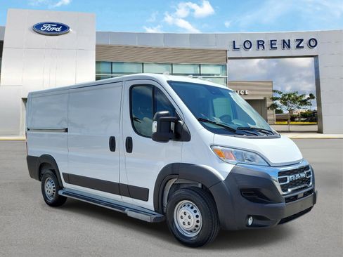 Used 2025 RAM ProMaster 2500 w/ U-Haul Equipment Group FWD image 3