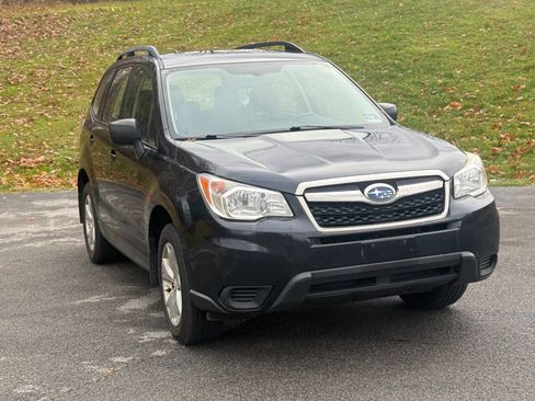Used 2016 Subaru Forester 2.5i w/ Alloy Wheel Package AWD/4WD image 3