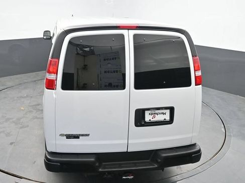 Used 2024 Chevrolet Express 3500 LS RWD image 29