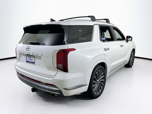 Used 2023 Hyundai Palisade Calligraphy image 5