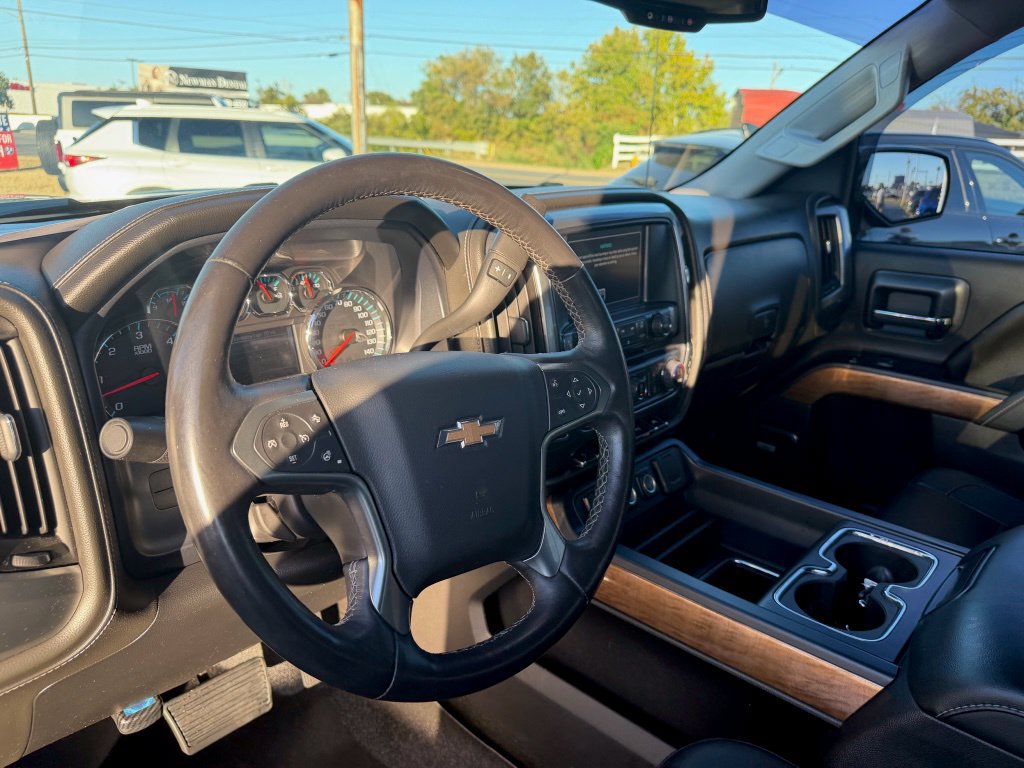 Used 2016 Chevrolet Silverado 1500 LTZ w/ Sport Package AWD/4WD image 11
