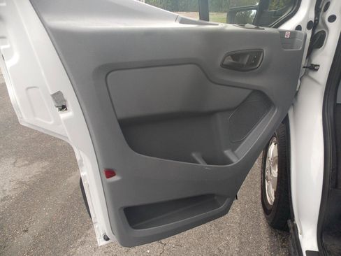 Used 2019 Ford Transit 250 130 Low Roof RWD image 20