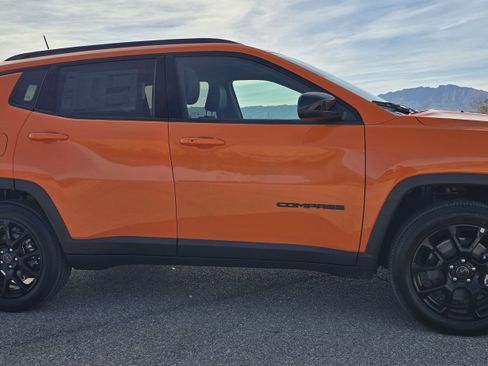 New 2026 Jeep Compass Latitude image 3