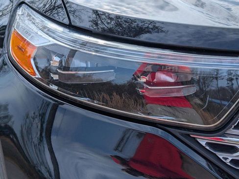 Used 2021 Ford Explorer Limited w/ Equipment Group 301A image 9