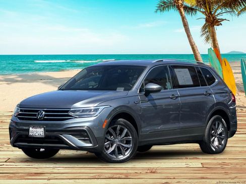 Used 2022 Volkswagen Tiguan SE image 2